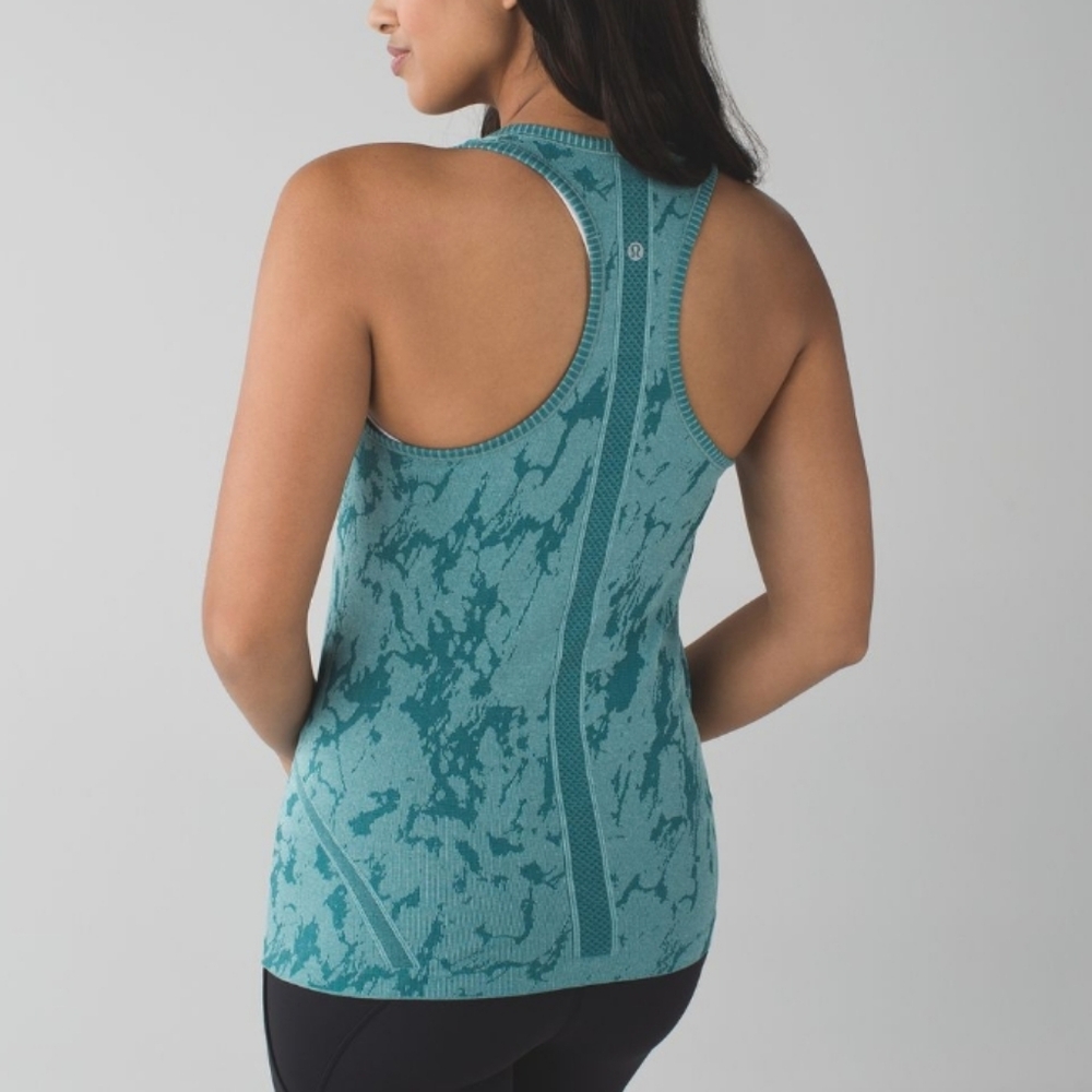 Lululemon Swiftly Tech Tank - Picture 2 of 6